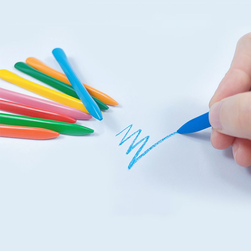 Non-sticky crayon box containing 36 colors of washable plastic crayons – perfect for children to use without getting their hands dirty. These crayons come in a triangular shape.