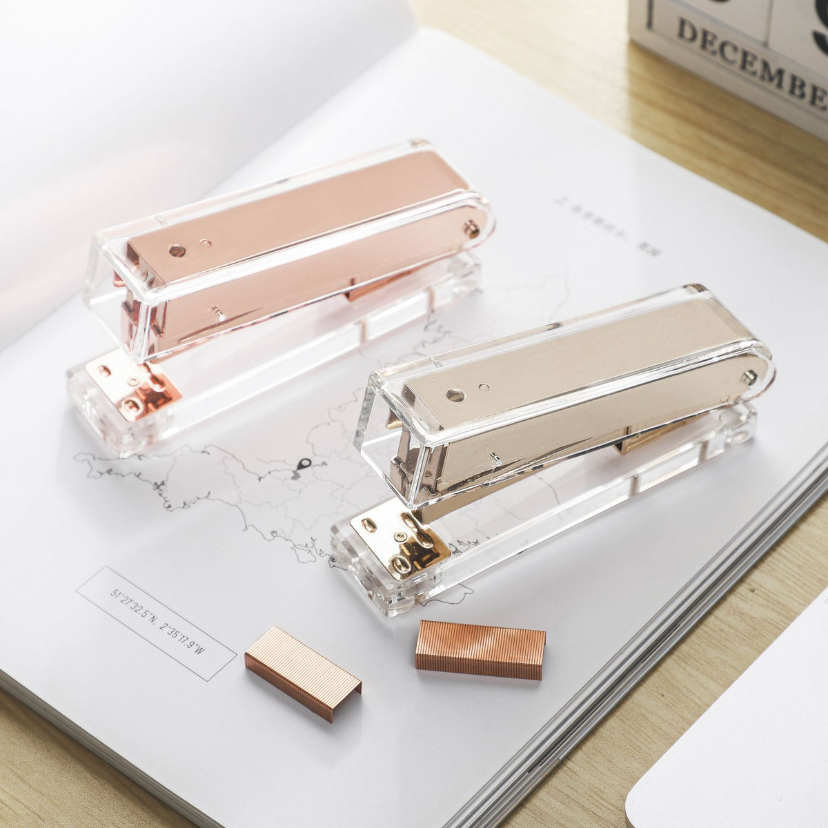 Transparent acrylic stapler, transparent rose gold stapler, large size binding machine, desktop office supplies.
