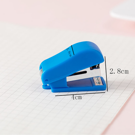 Mini stapler student supplies labor-saving stapler set