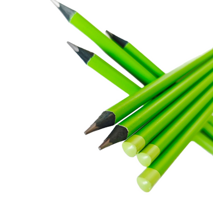 Wooden, small, green, tri-colored painted triangular pencil cases – high-quality HB2B pencils for students and school supplies.