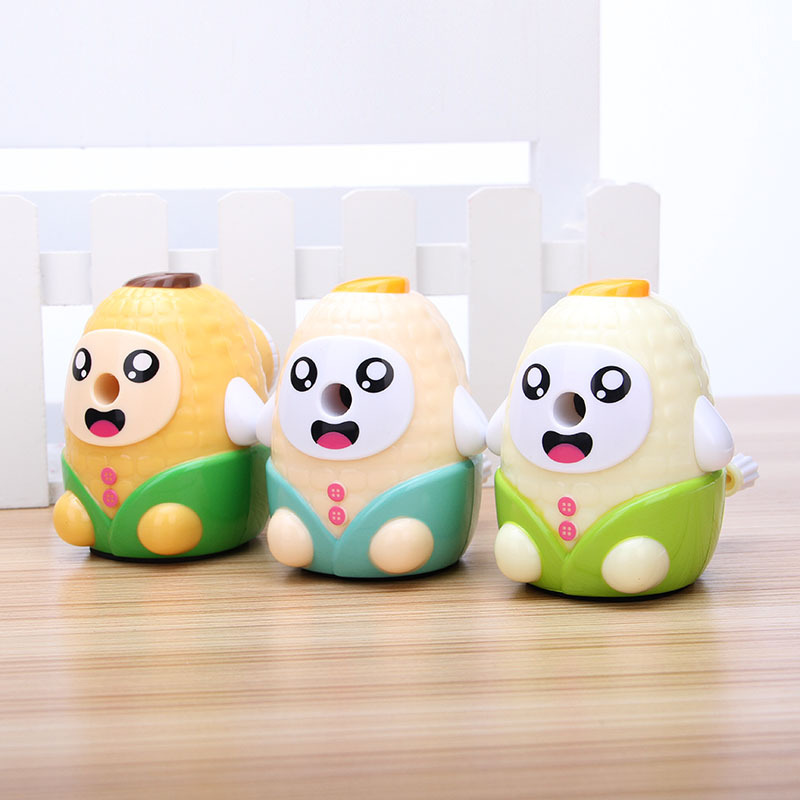 Corn-shaped manual pencil sharpener