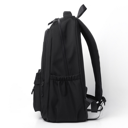 Lightweight travel backpack with large capacity, suitable for junior high, high school, and college students.