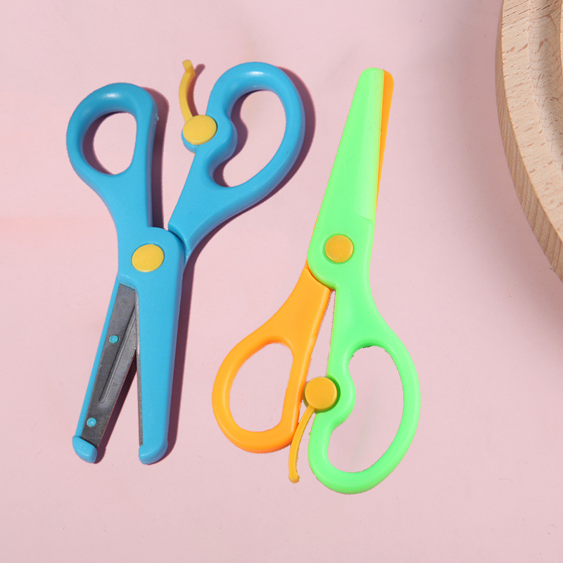 Craft scissors, children's plastic scissors, elementary school stationery, spring safety scissors, kindergarten